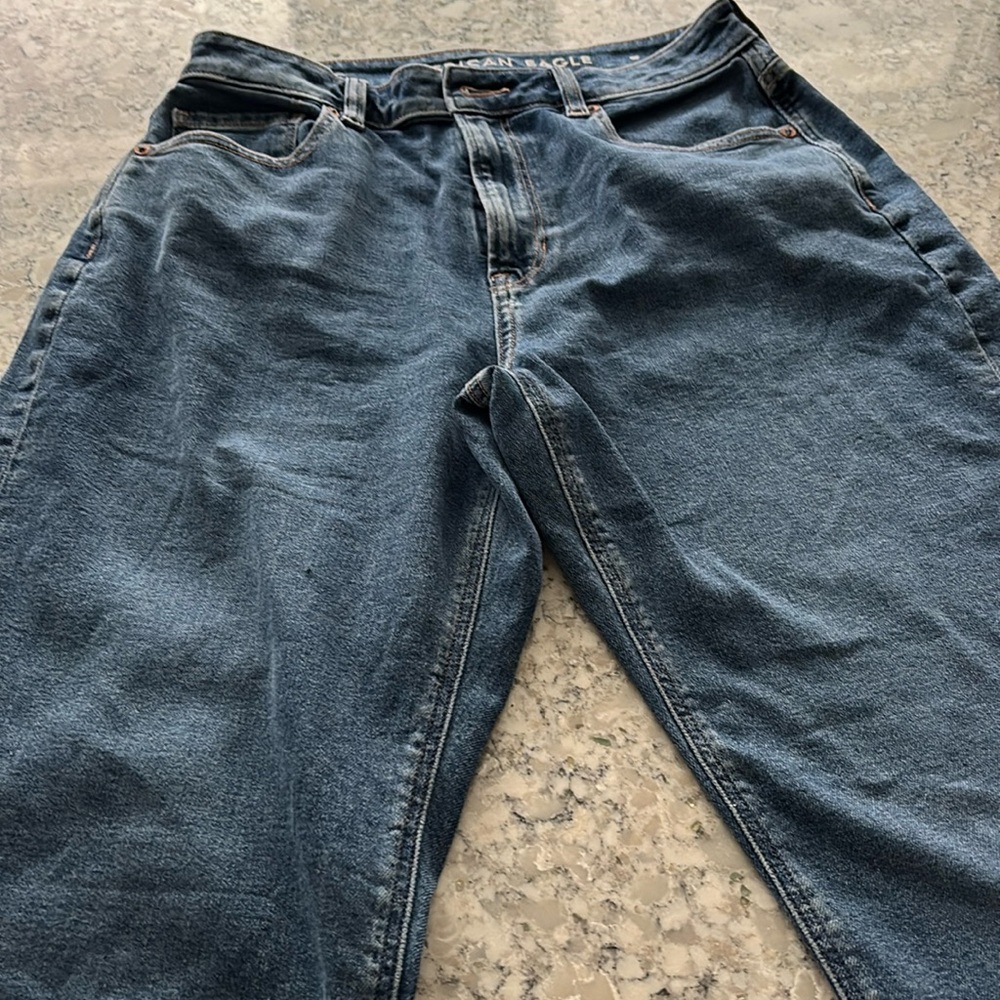 American Eagle, blue jeans, size 6
